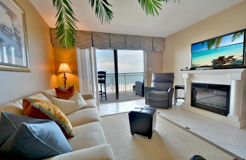 Madeira Beach Apartment | Madeira Norte #212 Condo