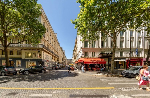 Quartier de la Place-Vendome Apartment | Madeleine- Charming, quiet, upscale apartment - 2 bedrooms 6 people