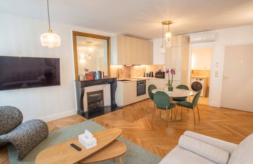 Chaussee-d'Antin Apartment | Madeleine Opéra - Excellent One Bedroom in Paris