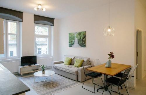 Friedenau Apartment | Madflats Hotel-Apartments S-Bahn Friedenau