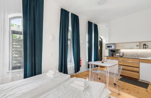Friedenau Apartment | Madflats Hotel-Apartments S-Bahn Friedenau