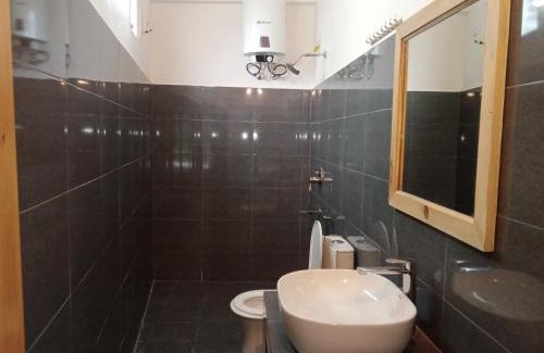 Mukteshwar House | Madhur Cottage Homestay
