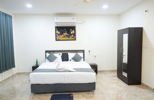 Manikonda Hotel | Madhura Banquet Halls & Luxury Rooms