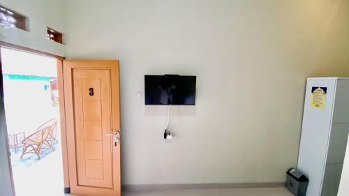 Banguntapan Hotel | Madina Guest House Syariah near Gembira Loka Zoo Yogyakarta Mitra RedDoorz