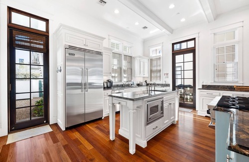 Rosemary Beach Cottage | Madison Cottage, South of 30-A in Rosemary Beach. Close to Beach, Pool and Shoppes.