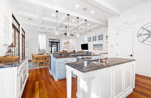 Rosemary Beach Cottage | Madison Cottage, South of 30-A in Rosemary Beach. Close to Beach, Pool and Shoppes.