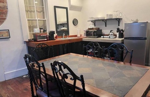 Madison House | "Madison Manor I" by The River: Nice patio, hot tub, gas grill, and fire pit