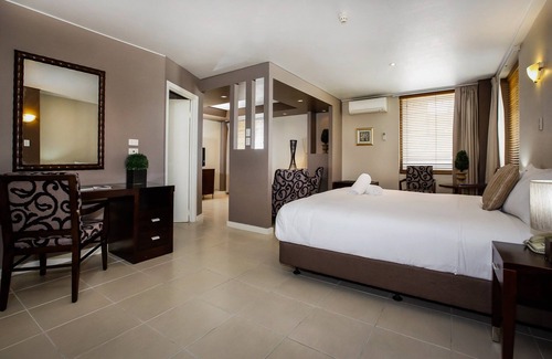Townsville Hotel | Madison Plaza Townsville