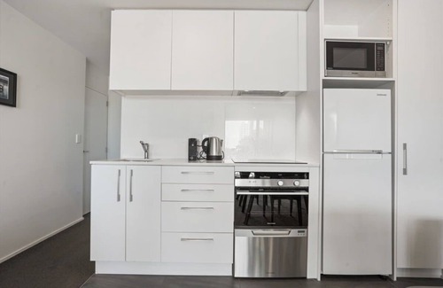 Christchurch City Centre Apartment | Madras Retreat Summar