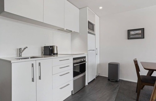 Christchurch City Centre Apartment | Madras Retreat Summar