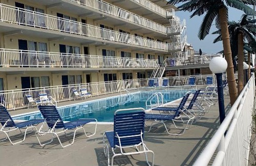 Wildwood Crest Hotel | Madrid Ocean Front Condominium