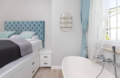 Pogorze Apartment | Madrycka Apartment | Tesoro Gardens | 2 bedrooms | Parking | Terrace