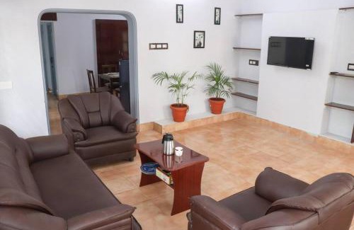 Madurai House | Madura Homestay - Gorgeous Home with 2BHK 5 minutes from NH44
