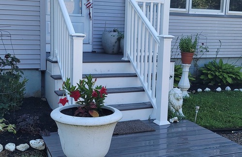 Mashpee House | Madys ranch renovated house with a touch of nature and love .
