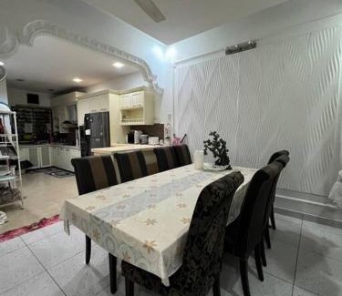 Shah Alam House | Mael's Homestay Seksyen 16 Shah Alam
