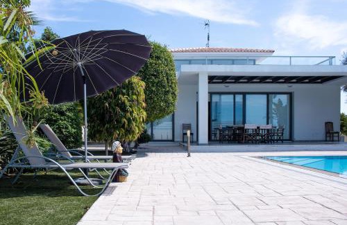 Pervolia Villa | Maestro Villa