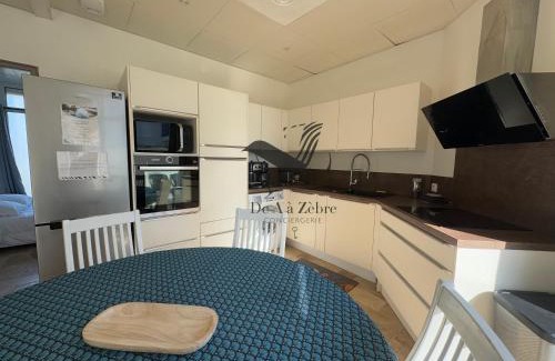 Quartier du Stade Apartment | Magaly - Situé à deux pas de la plage