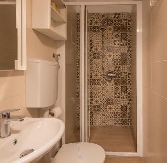 Balatonfoldvar Hotel | Magaspart Panzió