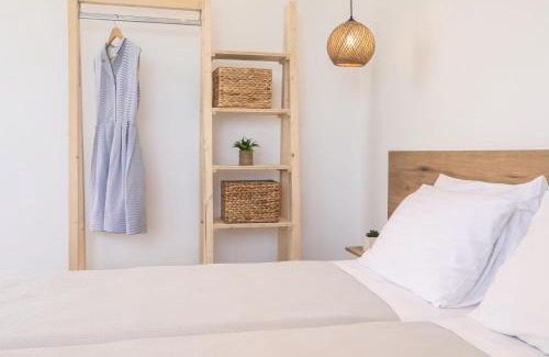 Agios Georgios Pagon Hotel | Magdachris Luxury Rooms