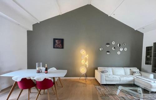 Jean-Medecin Apartment | Magenta MaMa - Comfort & Charm in Nice Carré d'Or - Near beach