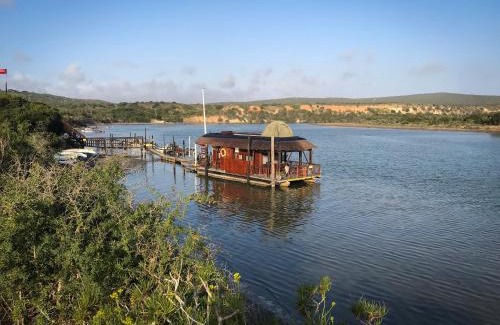Colchester Boat Rental | Maggie May House Boat - Colchester - 5km from Elephant Park