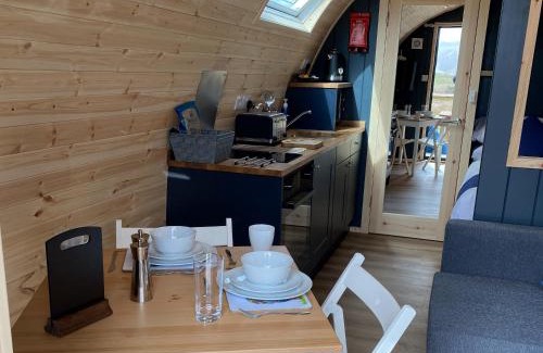 Oban House | Maggie's Cabin