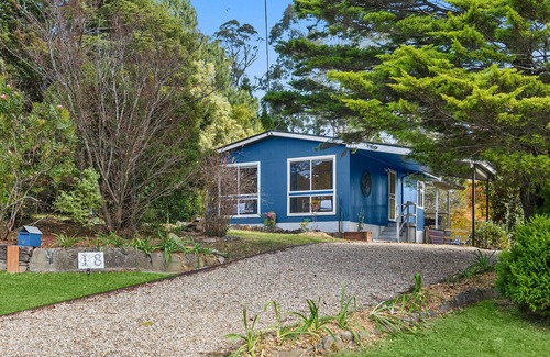 Bundanoon House | 'Maggie’s Place' - Quaint 2-Bed Getaway Home