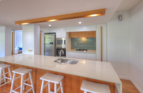 Horseshoe Bay Apartment | Maggies Beachfront Apt. 5
