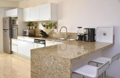 Downtown Apartment | Magia Beachside Condo