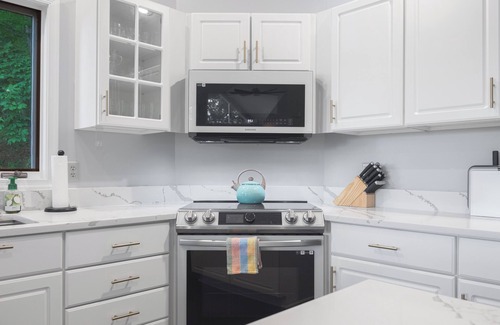 Berkeley Springs House | Magic Mountain Retreat