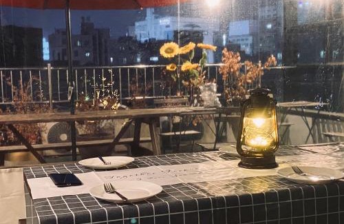 Seogang-dong House | Magic room HONGDAE GUESTHOUSE