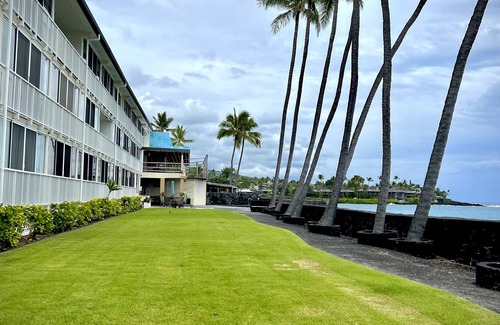 Kahaluu Bay Condo | Magic Sands Ocean Front Condo. Kailua-Kona