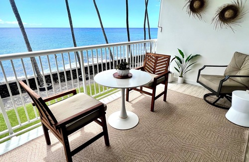 Kahaluu Bay Condo | Magic Sands Ocean Front Condo. Kailua-Kona