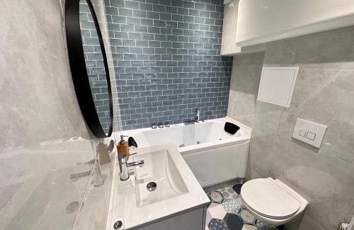 Barbatre Apartment | Magic suite avec Balnéo, Sauna et terrasse
