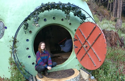 Gasquet Cabin | Magic Underground Hobbit Hole @ Sustainable Ecovillage