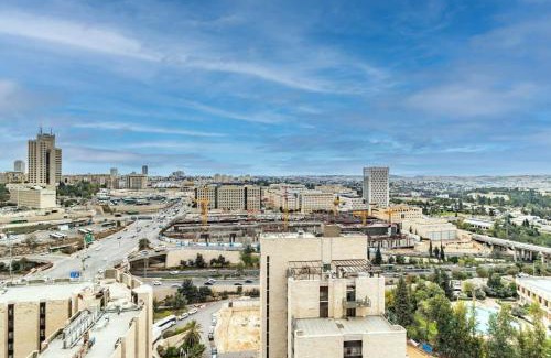 Kiryat Moshe Apartment | Magical 2BR Parking with amazing view in city gate
