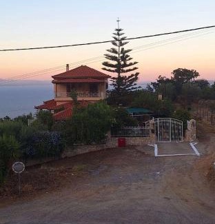 Livadi Apartment | Magical Dawn