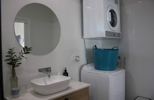 Minnamurra Apartment | Magical Minna - Fully furnished riverside 2BR Apt near Kiama