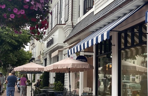 Pacific Palisades Cottage | Magical Palisades Village …walk to the Village and Ocean Bluffs