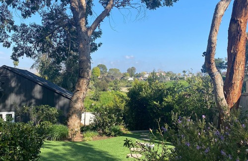 Pacific Palisades Cottage | Magical Palisades Village …walk to the Village and Ocean Bluffs