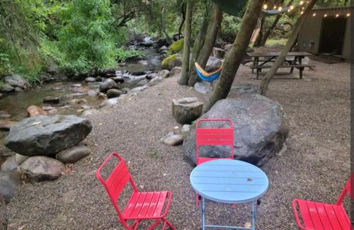 Three Rivers House | Magical River House ! 10 min to SNP park entrance