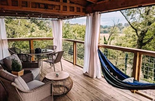 Maryville House | Magical Tennessee Tiny House with a Rooftop Deck