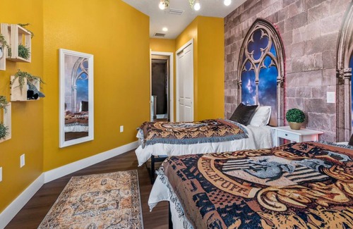 West Kissimmee House | ★Magical Wizard's Castle awaits you/Close to parks★