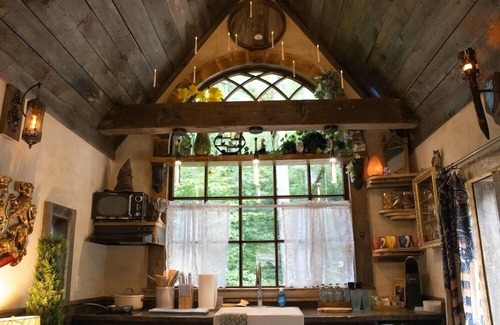 Gatlinburg - Pigeon Forge Apartment | Magical Wizard Tiny House Near Top Attractions!