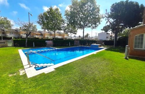 Cambrils House | Magnífica casa con piscina