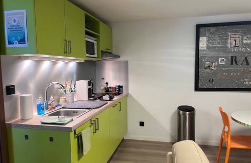 Monteleger Apartment | Magnificent Studio in Contemporary Villa with Swimming Pool & Private Parking