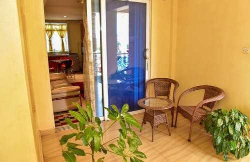 Muyenga Apartment | Magnificent 1 and 2 bedroom serviced Apartments in Kabalagala (SB 28)