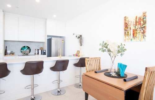 Batemans Bay Apartment | Magnificent 1-Bed with BBQ and Views