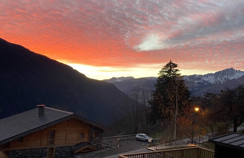 Montvalezan Apartment | Magnificent 145m2 chalet apartment with breathtaking views!