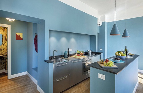Santo Spirito Apartment | MAGNIFICENT 3BD-3.5 BA DESIGNER APARTMENT, PRIME FLORENCE LOCATION!